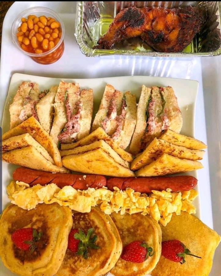 Taverna Lounge & Boutique Hotel Port Harcourt Exteriör bild